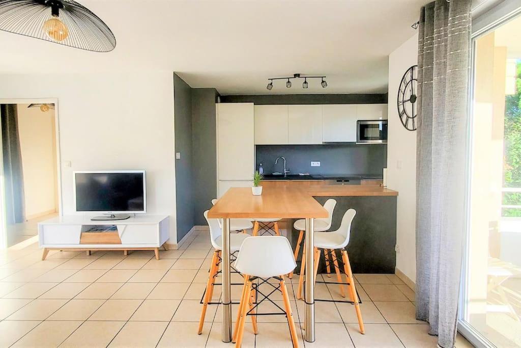 *Le Carpe Diem, Appartement 2 Chambres, Piscine, 2 Parking, Clim* Montpellier Exterior photo